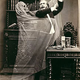 Illustration for article titled The Goofiest Old Timey Spirit Portraits Ever Photographed
